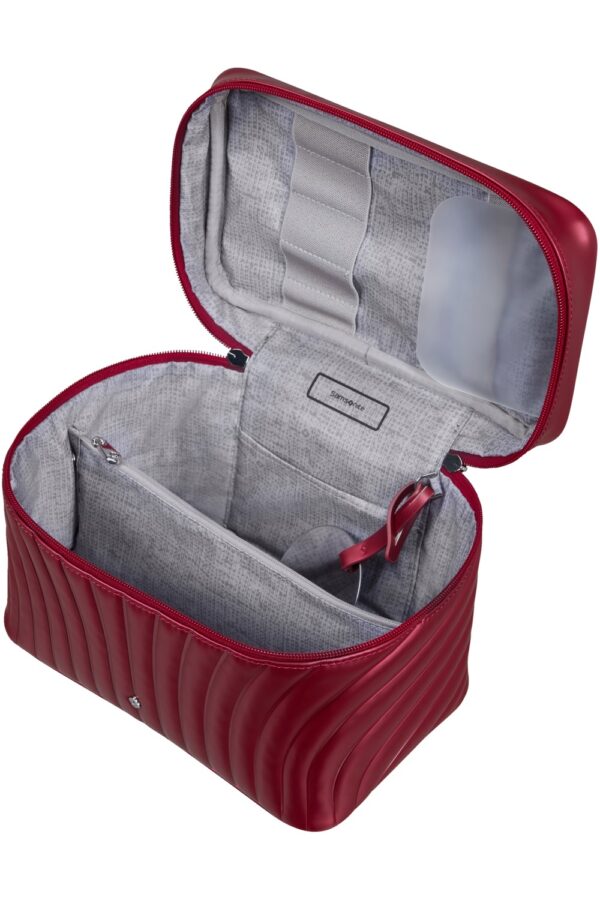 C-LITE TOILET KIT BEAUTY CASE CHILI RED