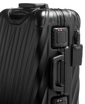 19 Degree Aluminium International Carry-on Matte Black