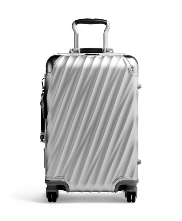 19 Degree Aluminium International Carry-on Silver