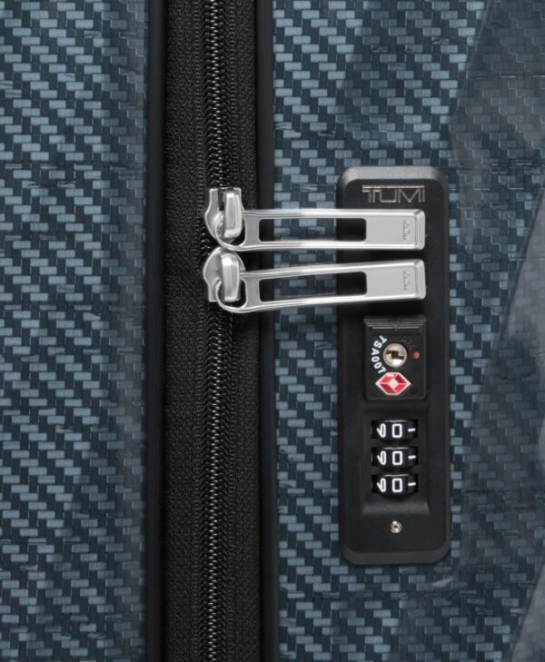 Maleta 19 Degree Lite International Carry-on Pavement
