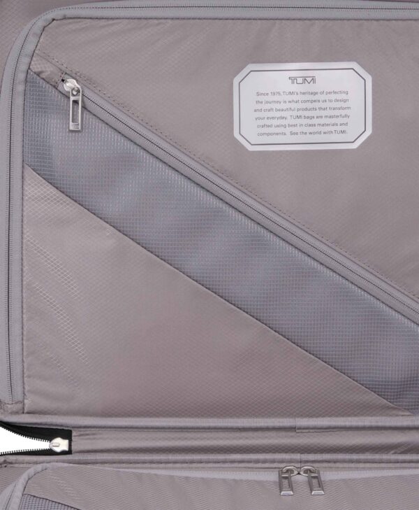 Maleta 19 Degree Lite International Carry-on Pavement