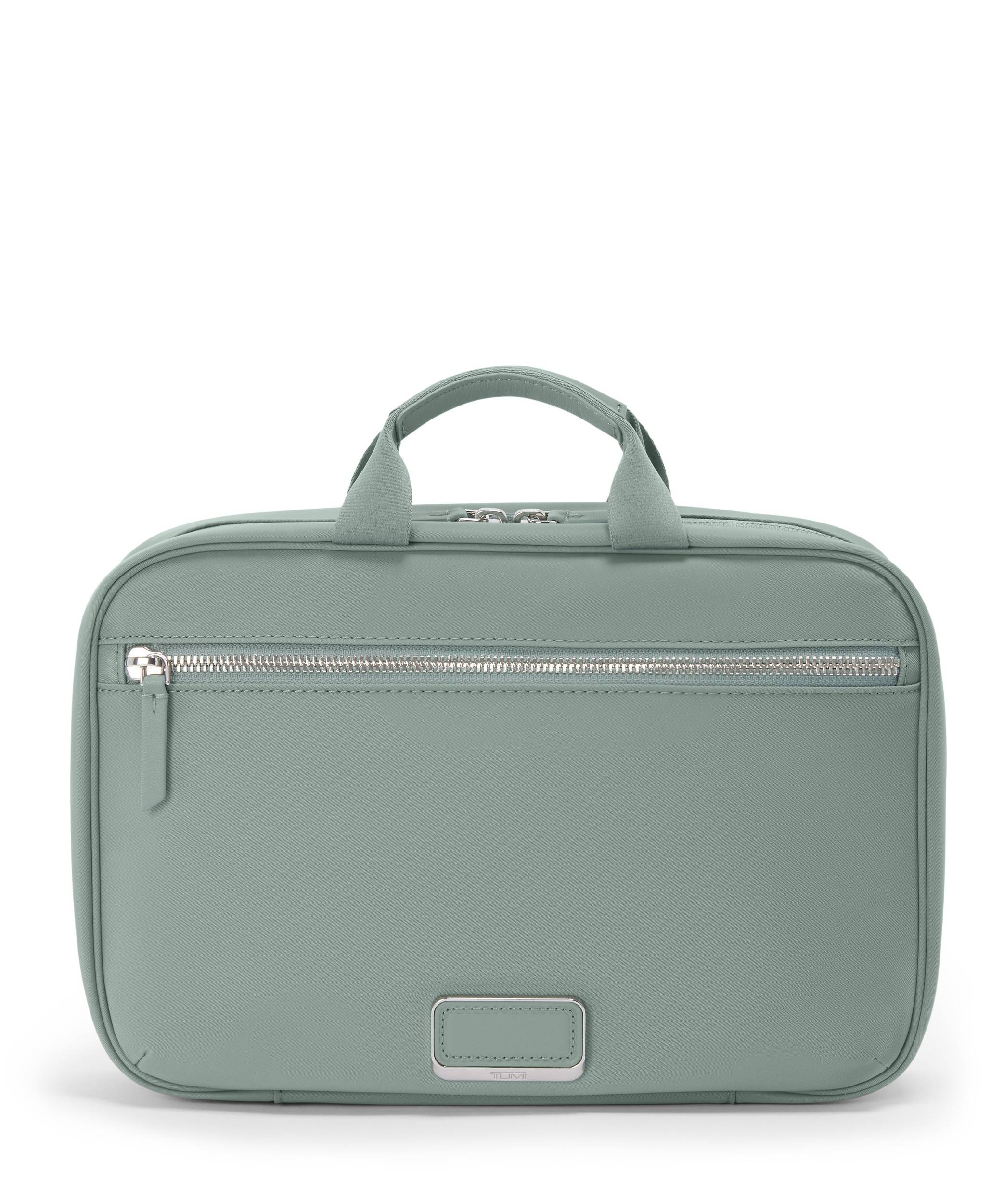 Neceser Voyageur Madeline Cosmetic NA Compliant Thyme | Maletas, Mochilas, Bolsos, Equipaje y Accesorios en Canarias - Pelkbags - Estilo y calidad para cada viaje - 1 Neceser Voyageur Madeline Cosmetic NA Compliant Thyme